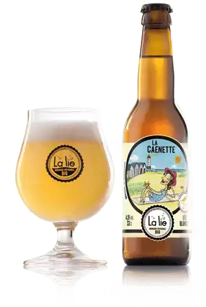 Présentation de la bière normande La Caenette et de sa couleur dans un verre de la Brasserie La Lie